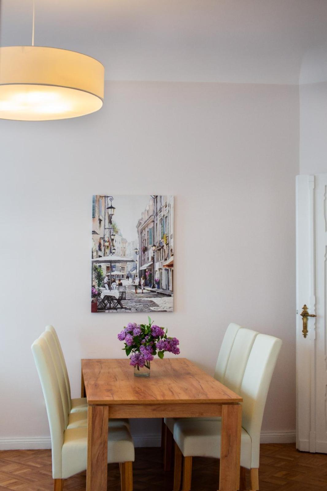 Evita 3 Apartment